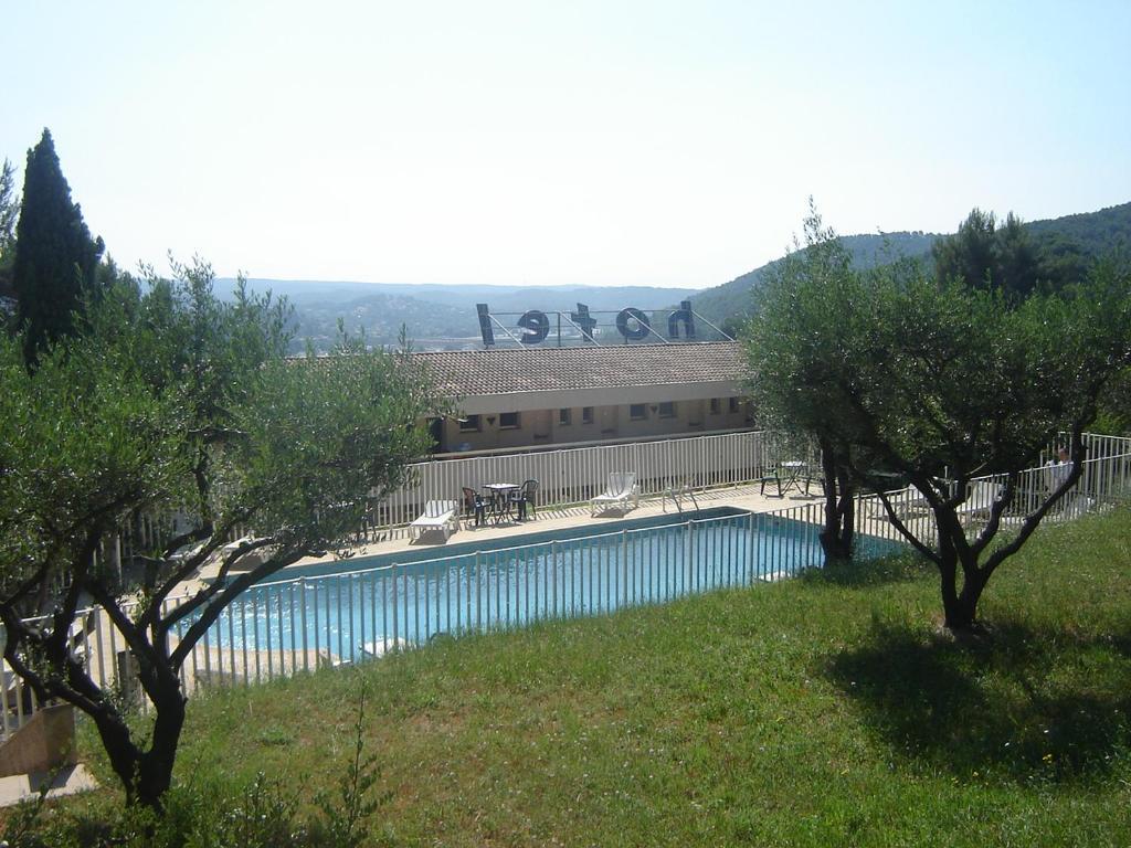 Logis Hotel Le Col De L'Ange Draguignan Exterior foto