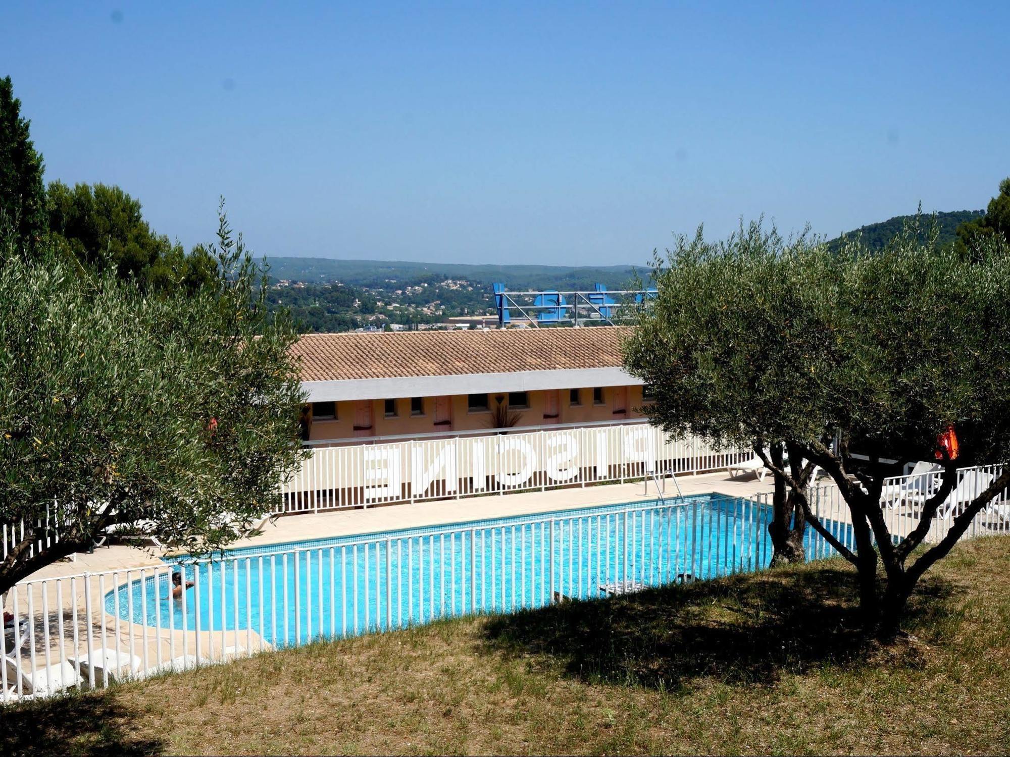 Logis Hotel Le Col De L'Ange Draguignan Exterior foto